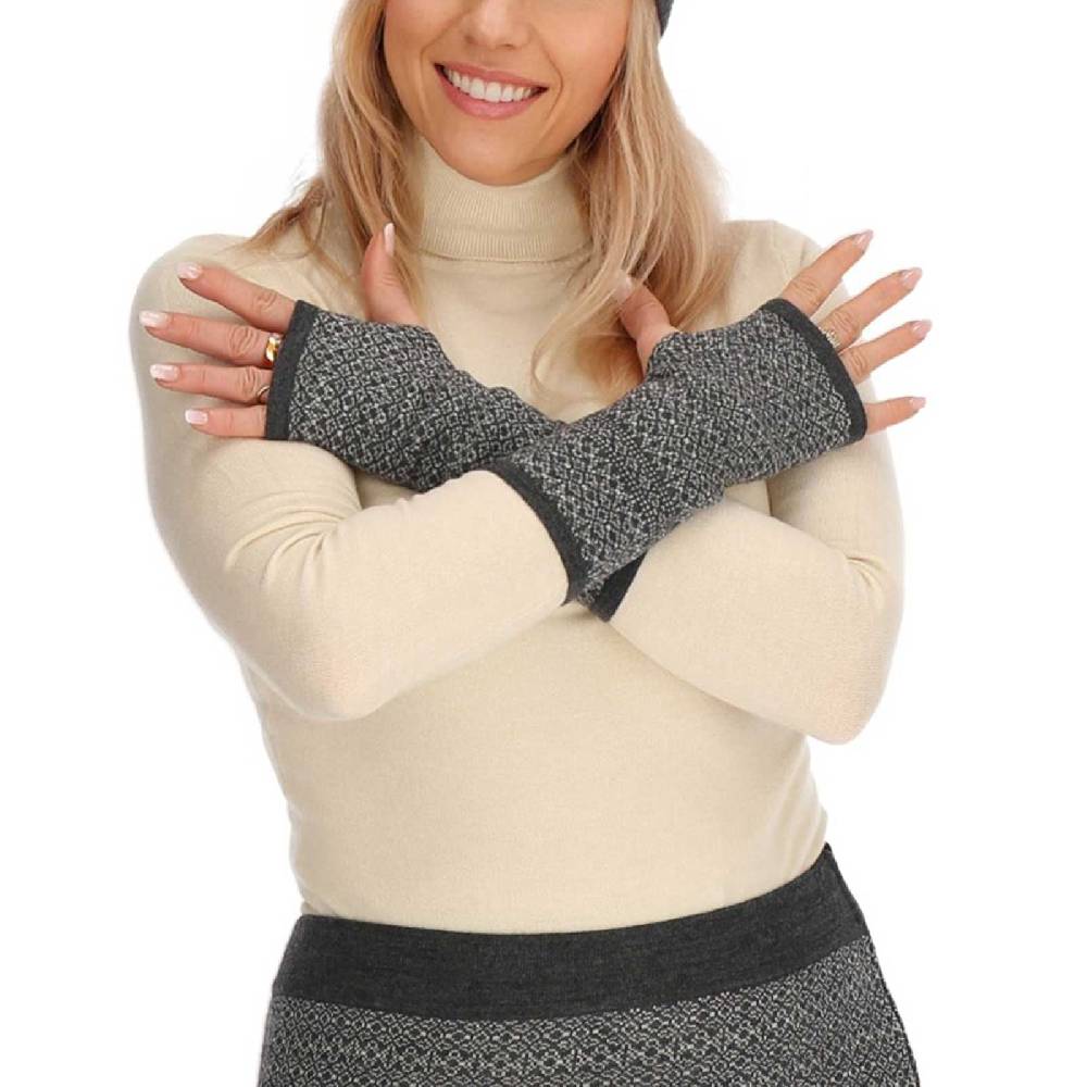 Kunst Und Magie Damen Armstulpen Merinowolle Stulpen Handwärmer Pulswärmer Handschuhe Merinowolle Strick Fabrik Onlineshop