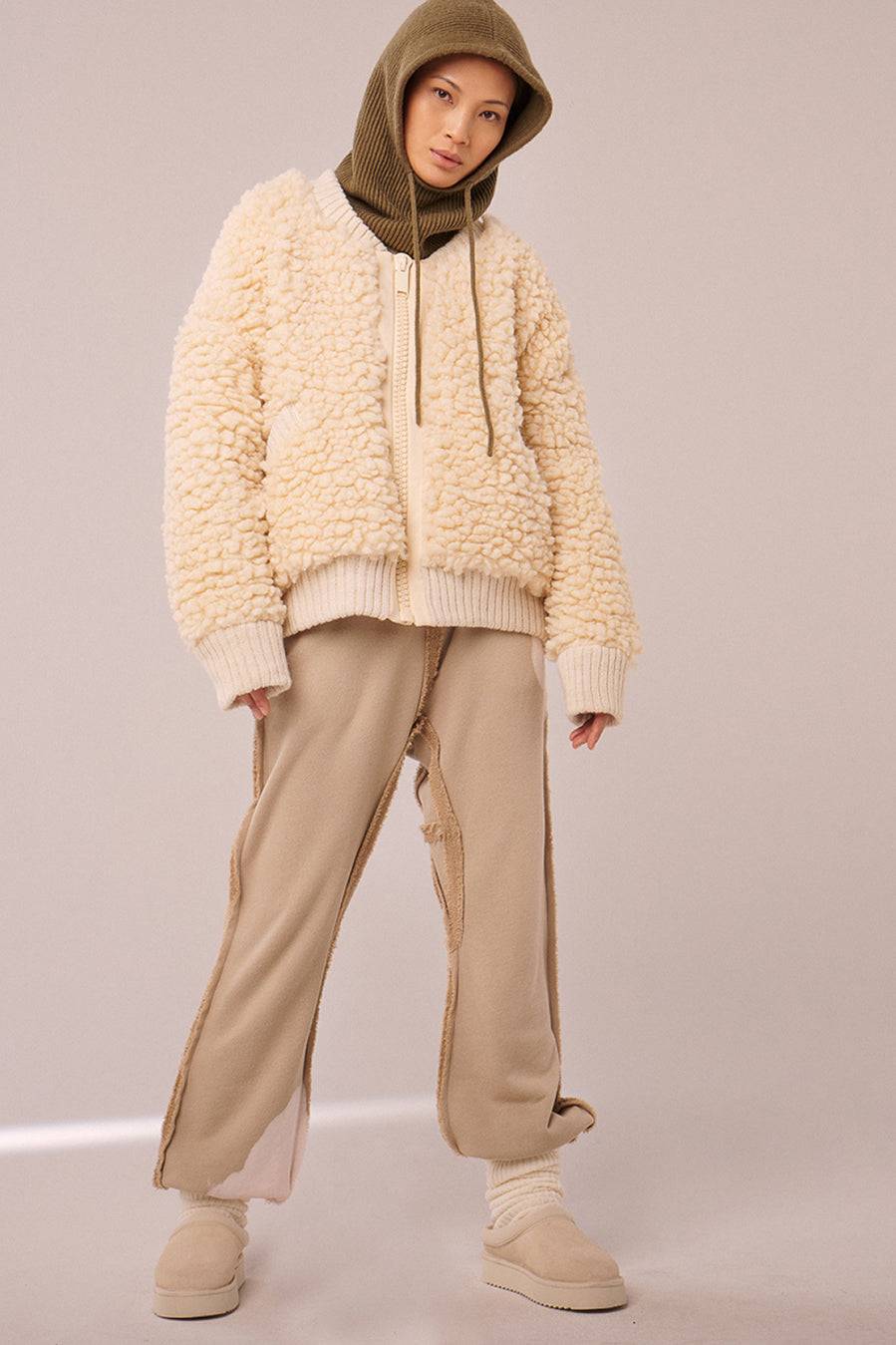 Liv Bergen Hose Bleached in camel Begrenzt auf 3 Tage