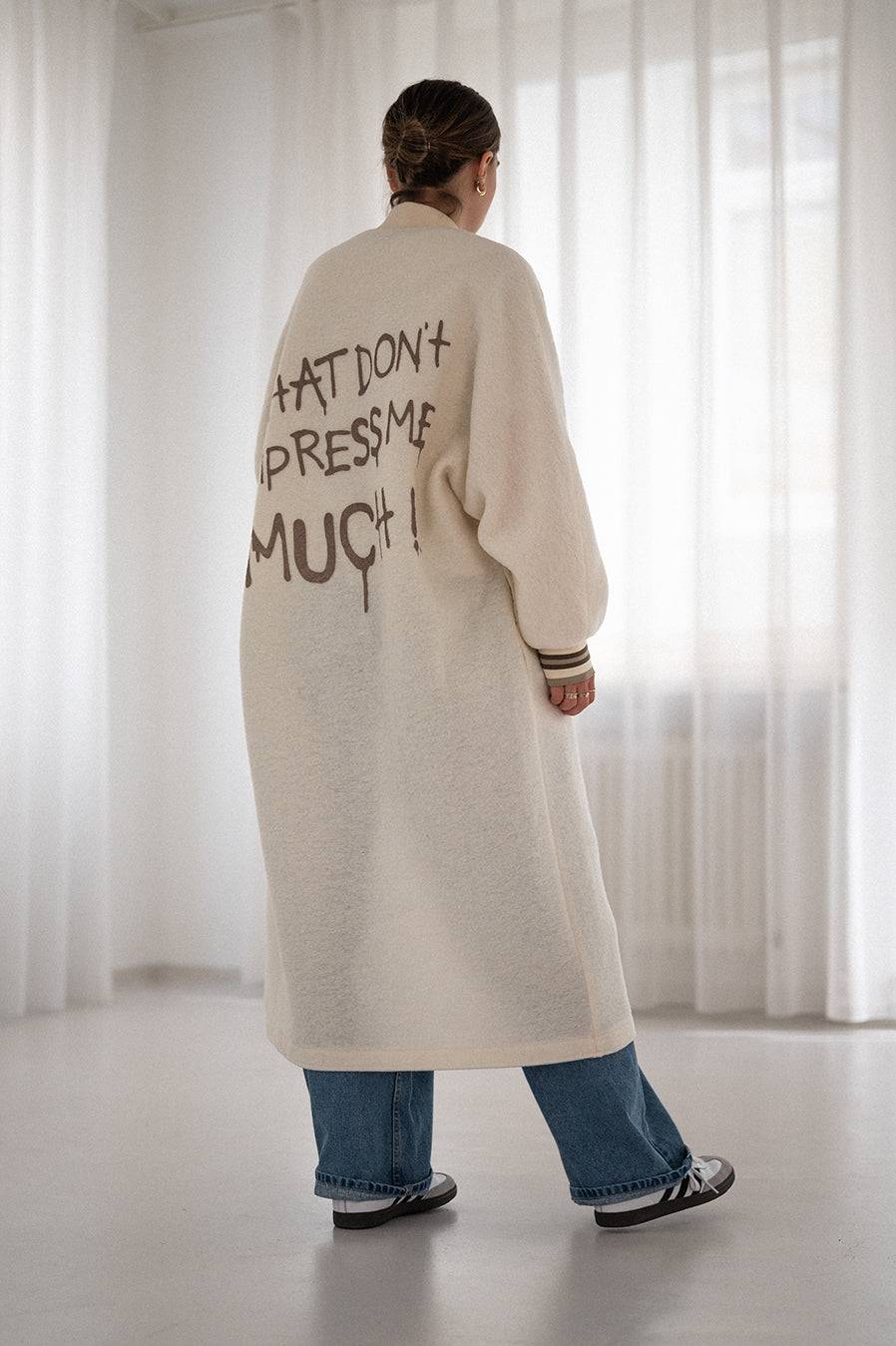 Liv Bergen Mantel "THAT DON'T IMPRESS ME MUCH" in creme Clearance-Verkauf