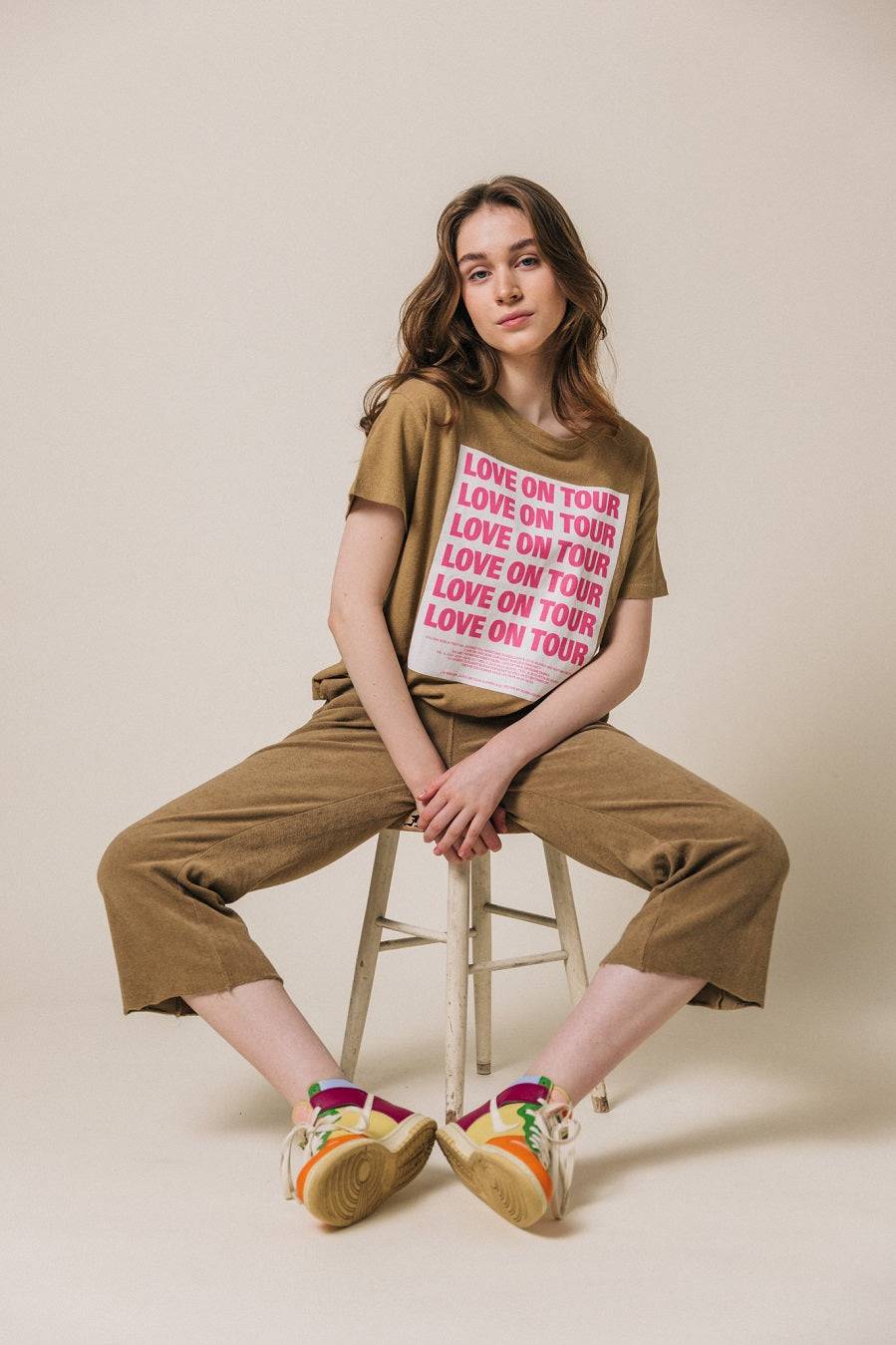 Liv Bergen T-Shirt LOVE ON TOUR in hazelnut Black Friday Preise