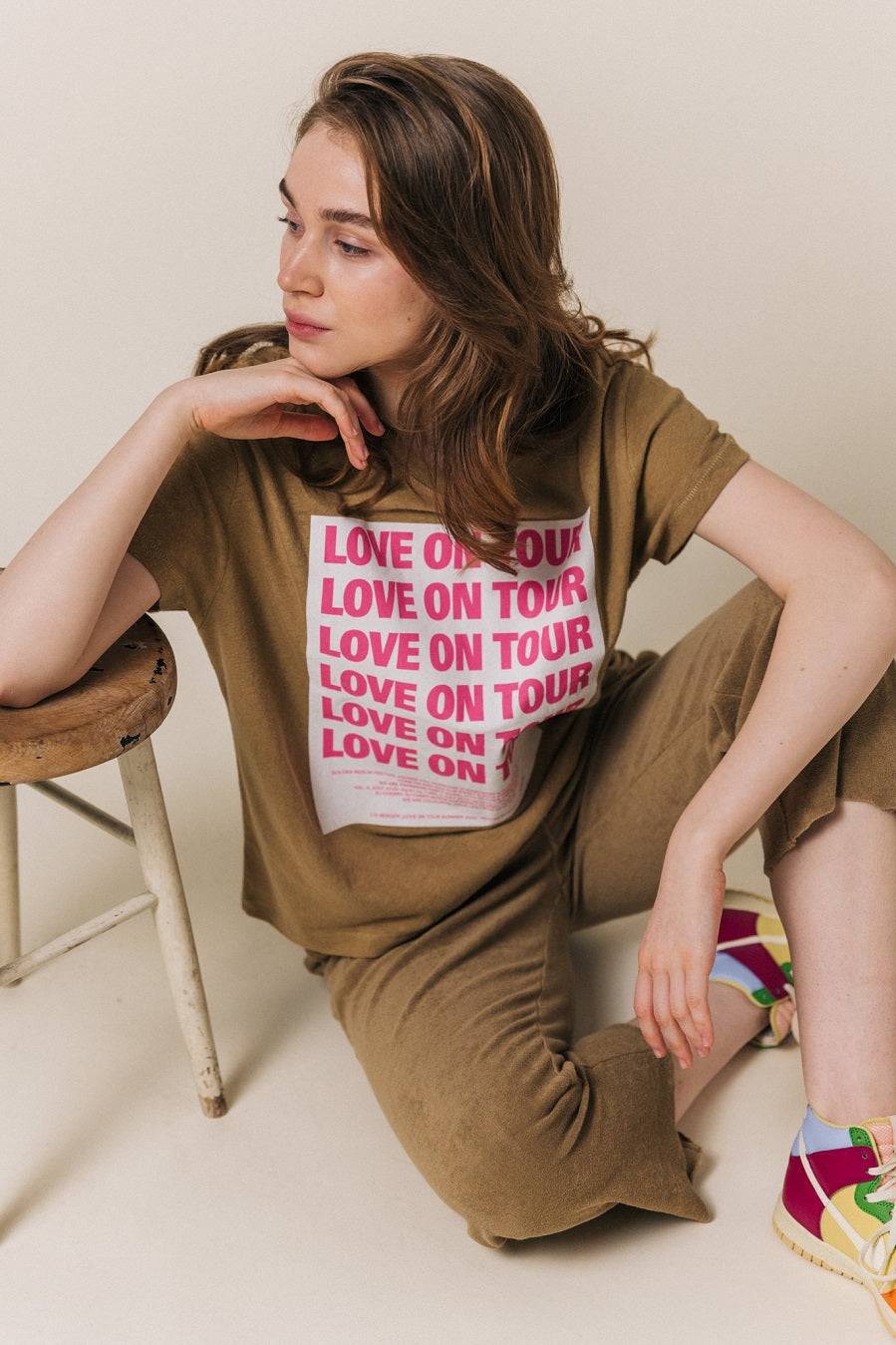 Liv Bergen T-Shirt LOVE ON TOUR in hazelnut Black Friday Preise