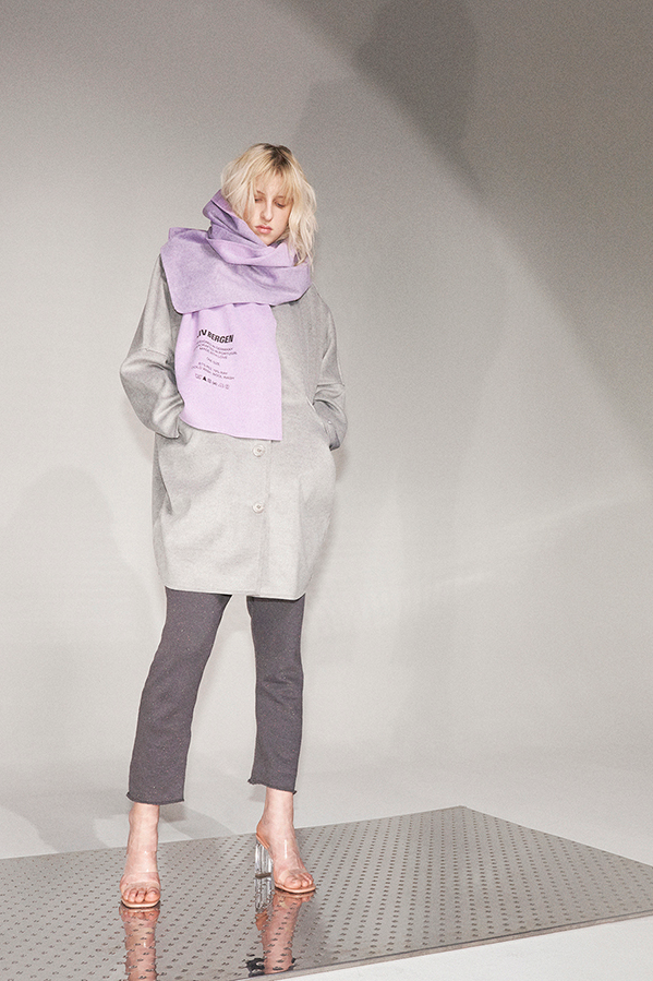 Liv Bergen Oversized Mantel in mouse Große Rabatte