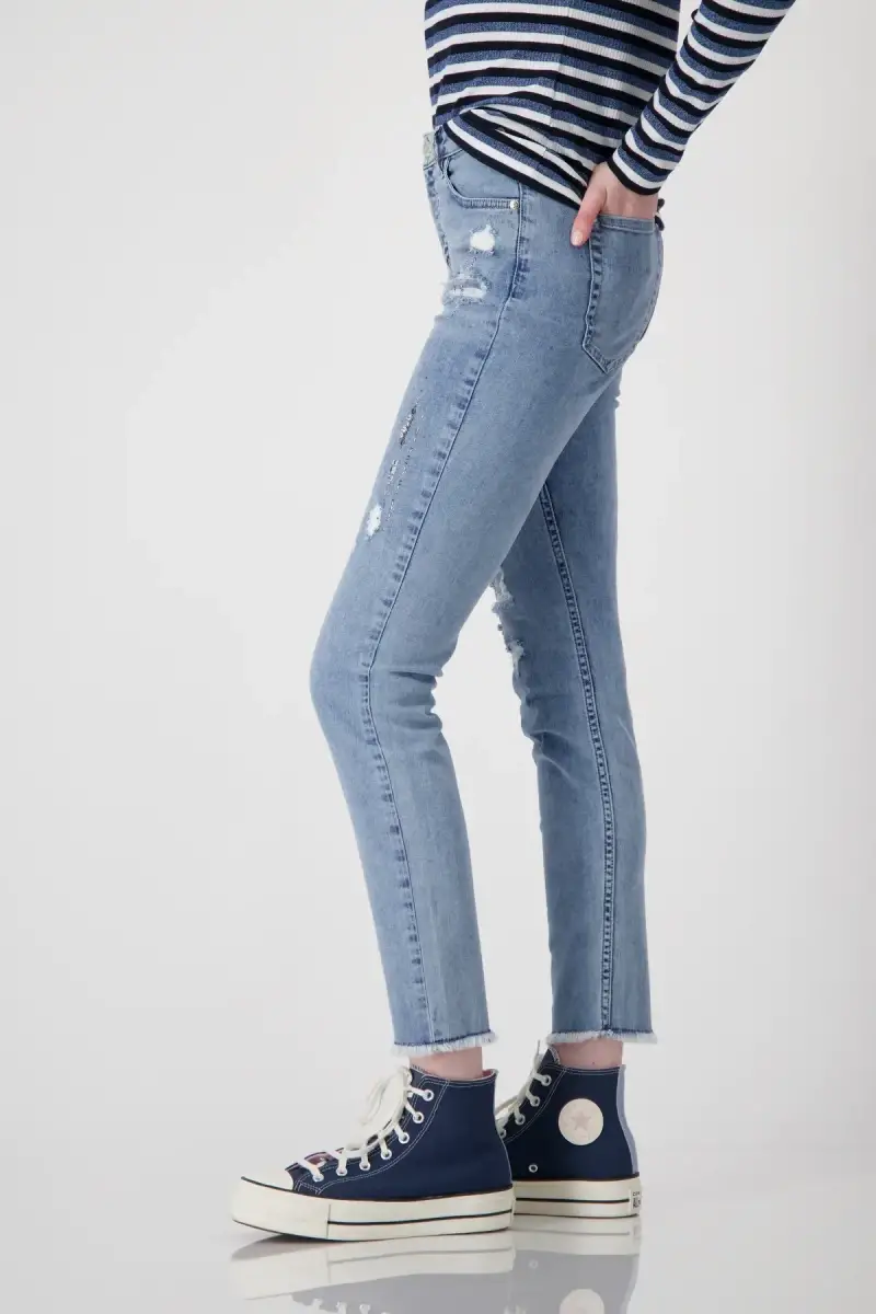 Monari Jeans mit Rissen und Schmuck Bis zu 65% Rabatt