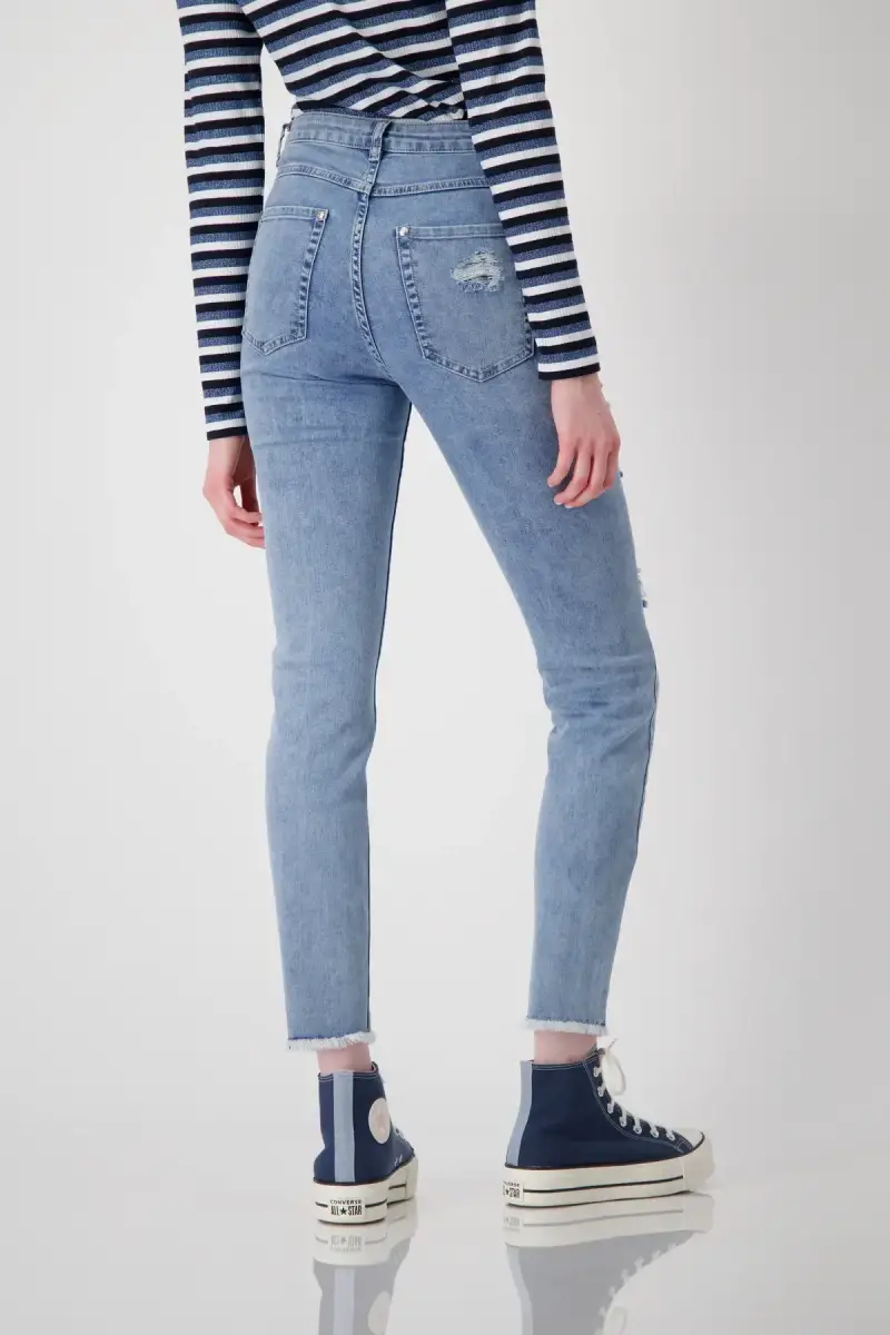 Monari Jeans mit Rissen und Schmuck Bis zu 65% Rabatt
