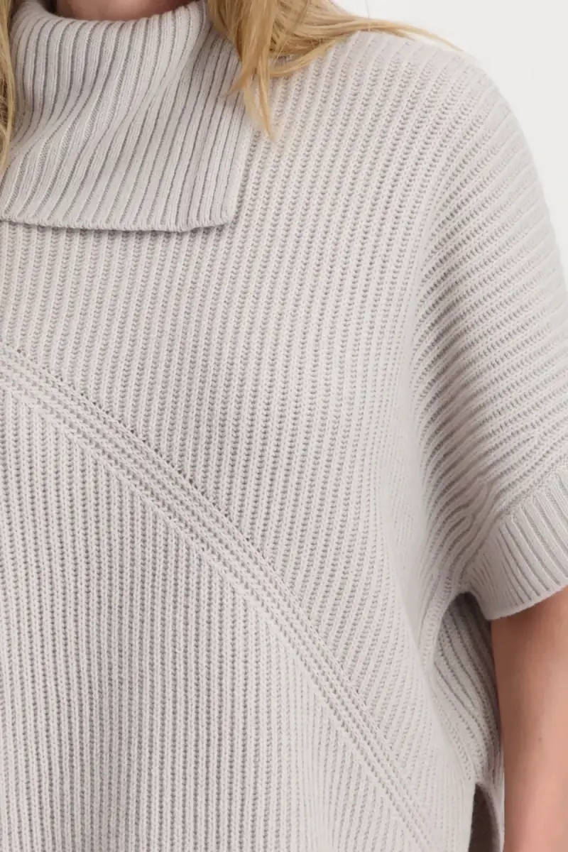Monari Poncho Pullover Osterangebot