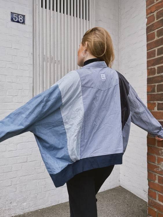 ﻿Nonoi Studio Blouson // Dunkelblau // Onesize Riesige Rabatte