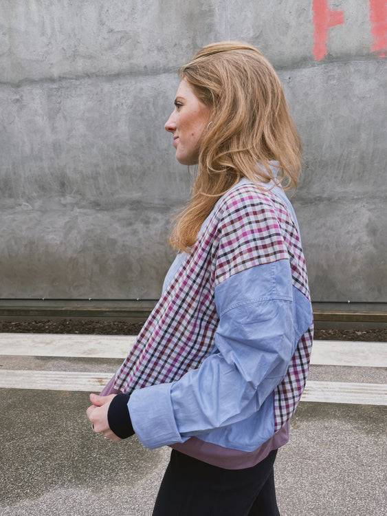Nonoi Studio Blouson // Rosa + Blau // Onesize 50% Rabatt mit kostenlosem Versand