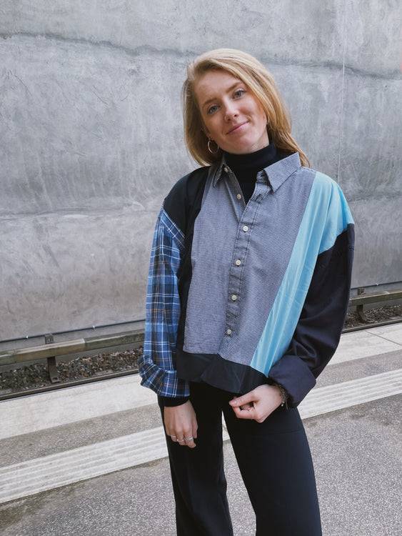 Nonoi Studio Blouson // Schwarz + Türkis // Onesize Begrenzt auf 3 Tage