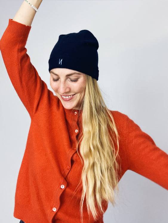 Nonoi Studio DUNKELBLAU MÜTZE "JAKARTA" AUS KASCHMIR // UNISEX Cyber Monday