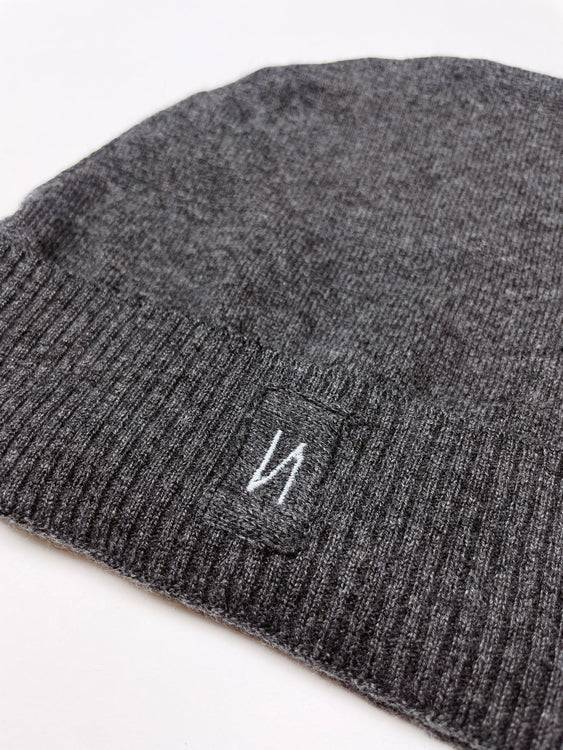 Nonoi Studio MÜTZE GRAU "TOKYO" AUS WOLLE // UNISEX Vierteljährliche Förderung
