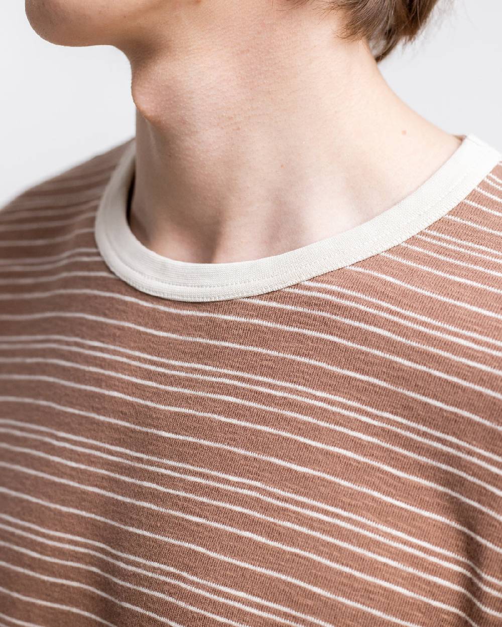 Rotholz Gestreiftes T-Shirt Braun Sonderangebot