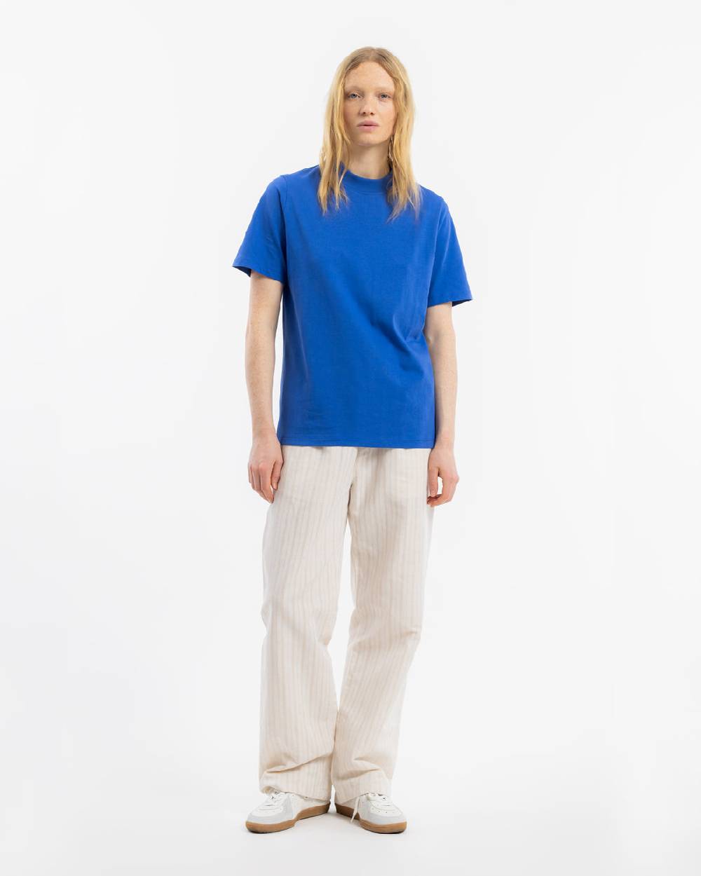 Rotholz T-Shirt mit breitem Kragen Bio Baumwolle - Blau Kostenloser Versand international