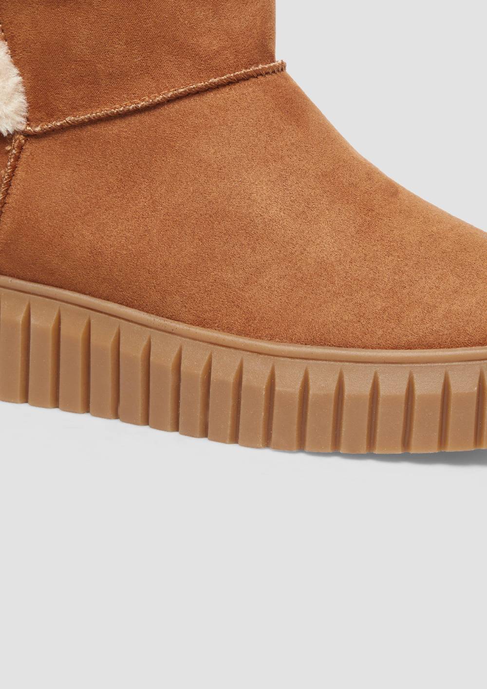 S.Oliver Gefütterte Boots mit Plateausohle Auslauf