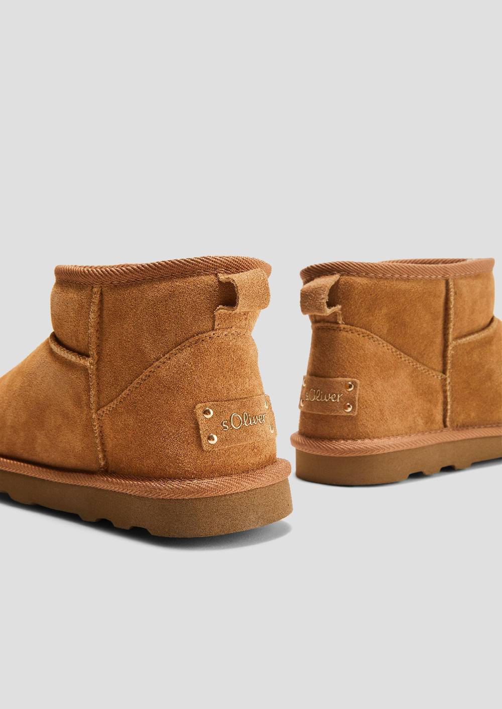 S.Oliver Flache Stiefel aus Leder Weihnachtsangebot