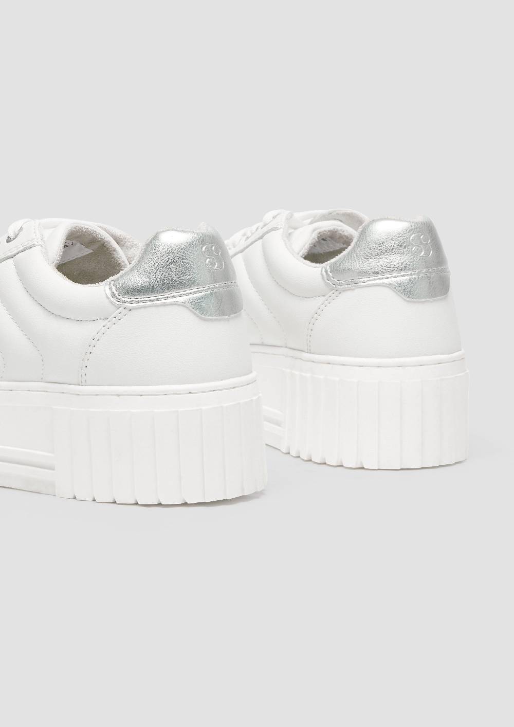 S.Oliver Plateausneaker mit Kontrastsohle Bis zu 65% Rabatt