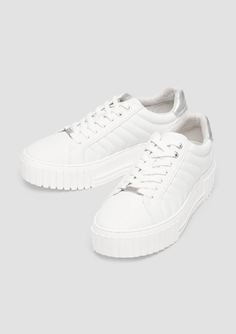 S.Oliver Plateausneaker mit Kontrastsohle Bis zu 65% Rabatt