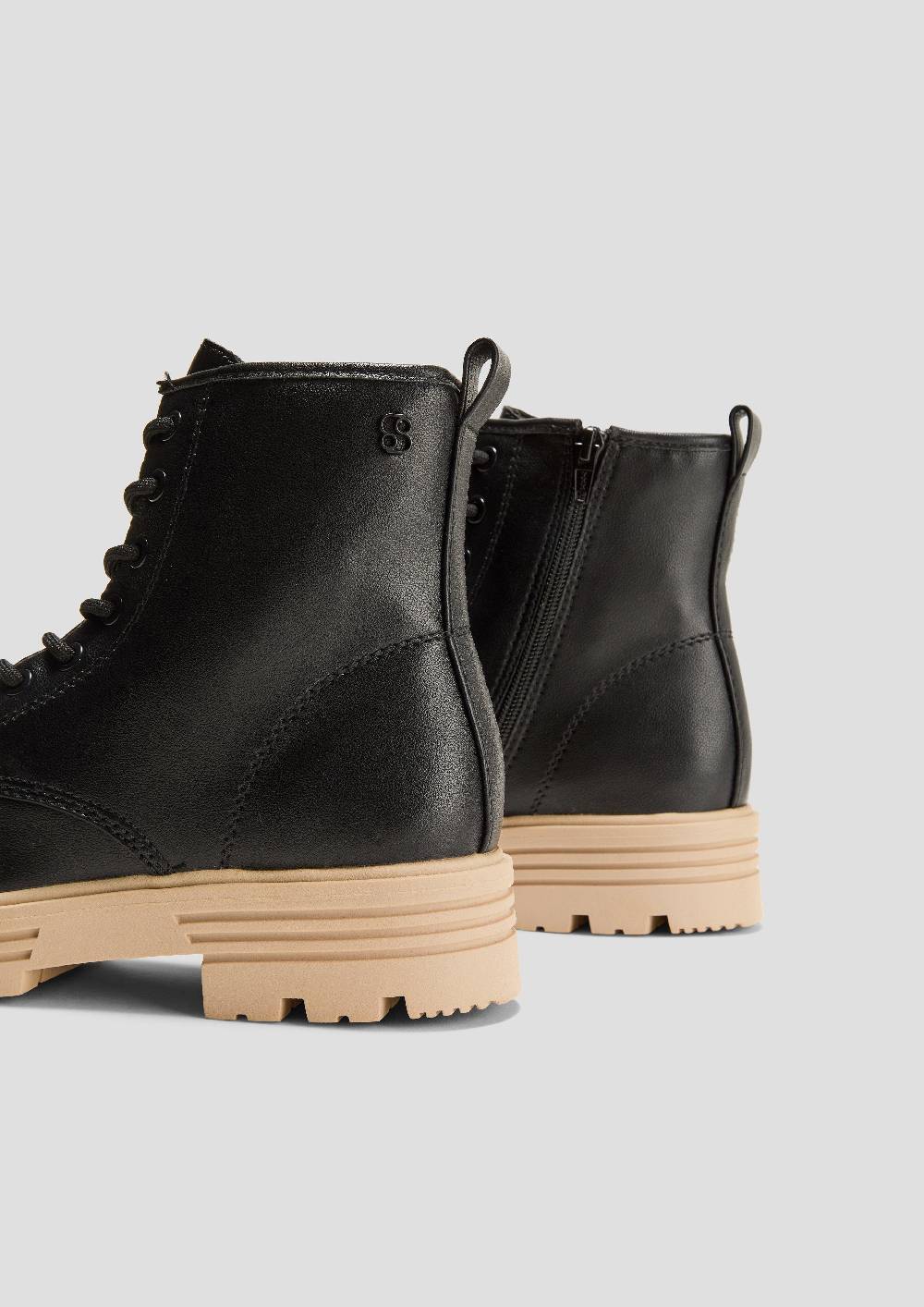 S.Oliver Stiefel mit profilierter Sohle Clearance-Verkauf