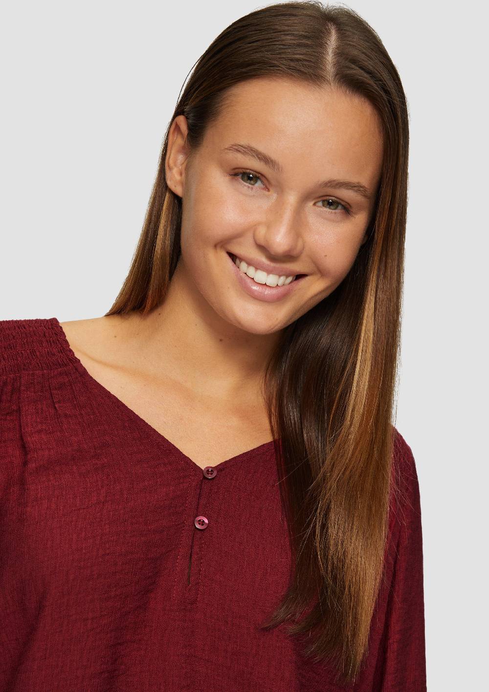 S.Oliver Strukturierte Bluse aus Viskosemix mit Smok Details Rabatt
