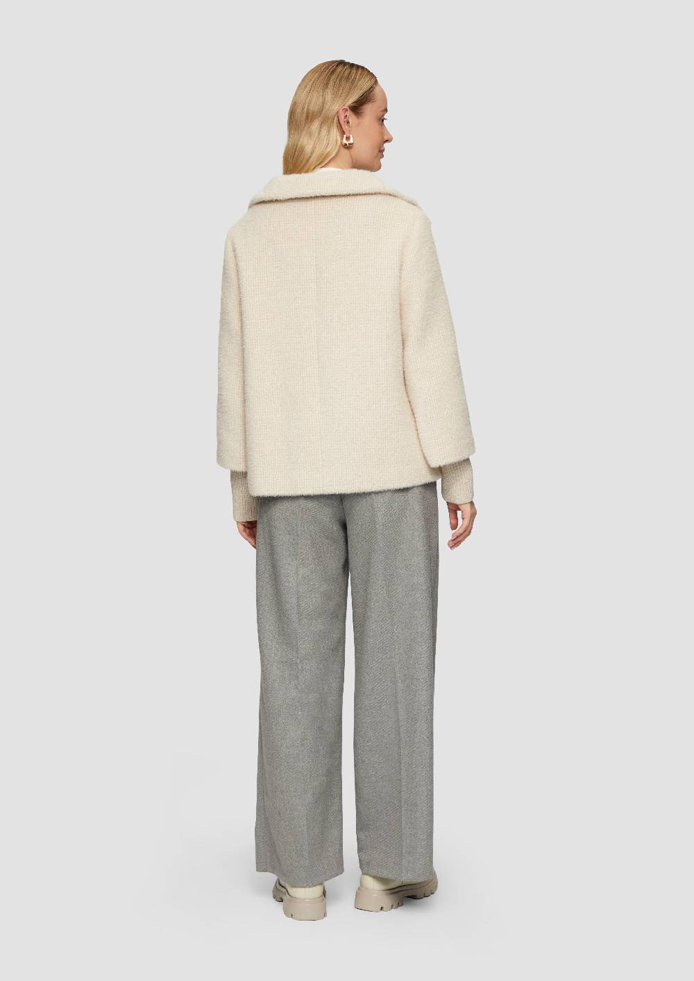 S.Oliver Flauschige Jacke mit Strickbündchen am Ärmel Wochenangebot