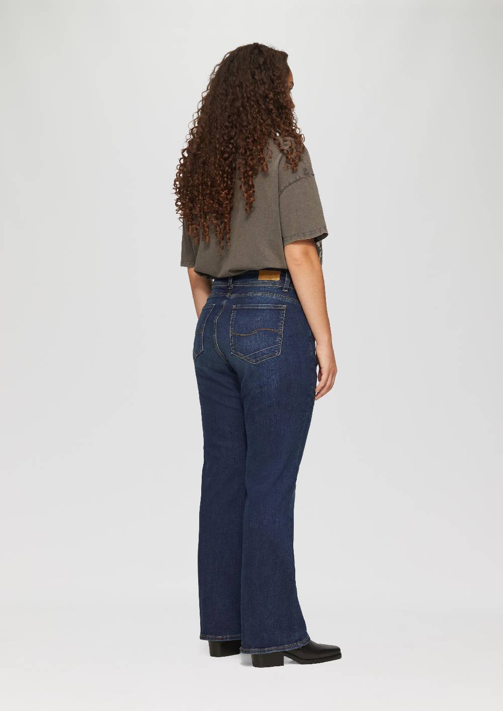 S.Oliver Jeans / Slim Fit / Mid Rise / Bootcut Leg Black Friday