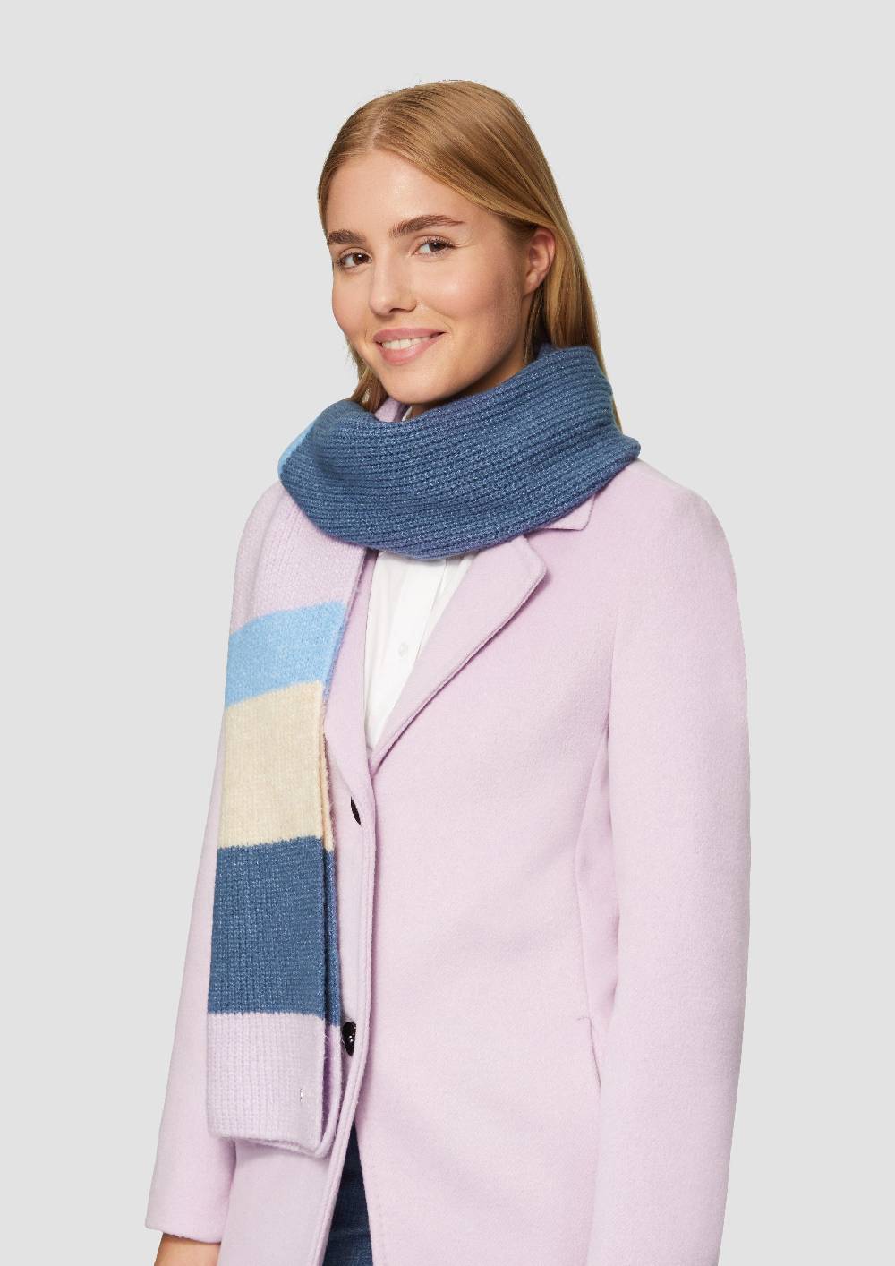 S.Oliver Gestreifter Strickschal Black Friday