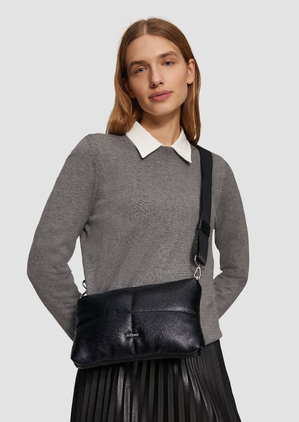 S.Oliver Gesteppte Handytasche mit abnehmbarem Crossbody-Gurt Top Angebot