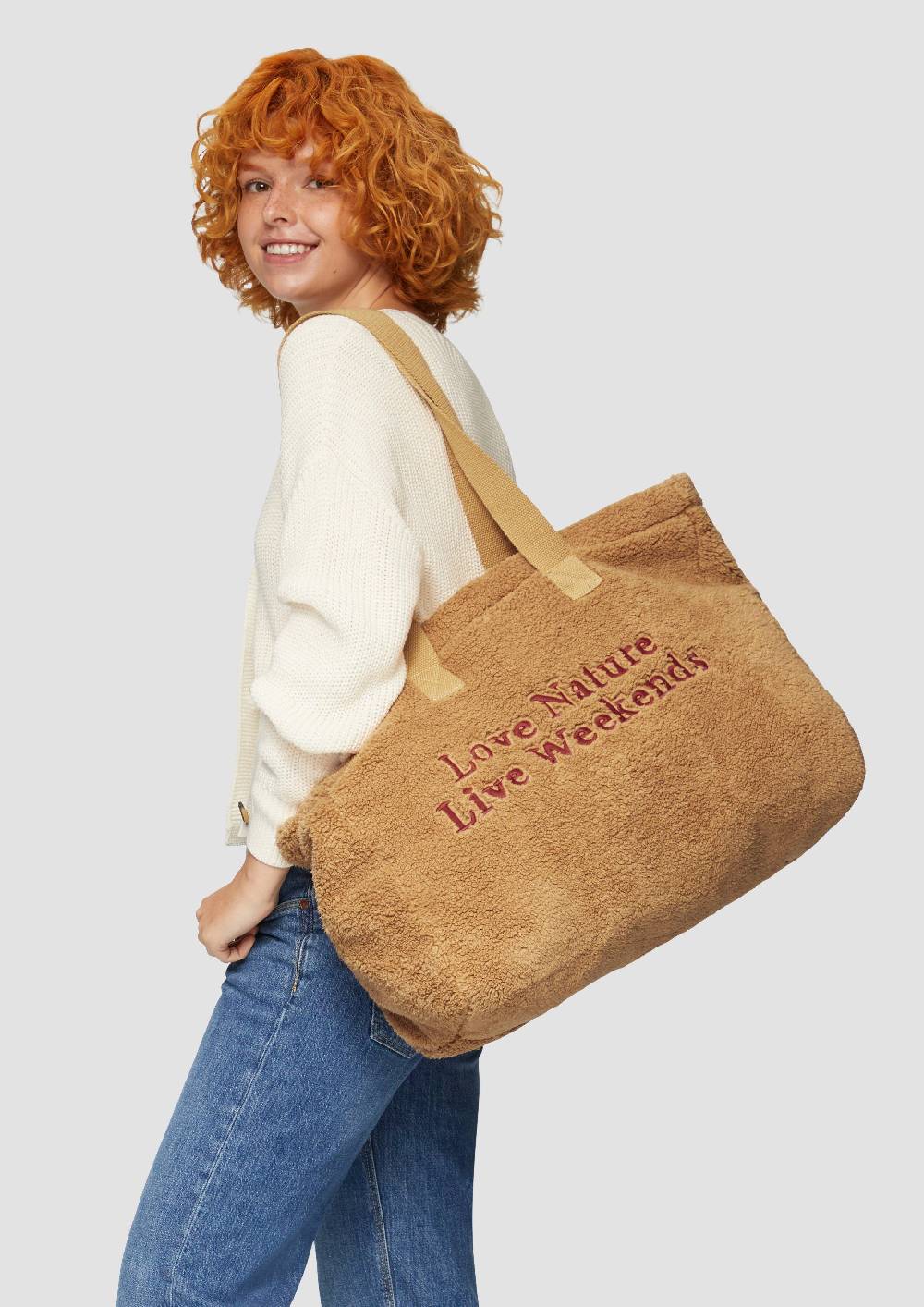 S.Oliver Shopper aus Teddyplüsch mit Stickerei Neuheiten