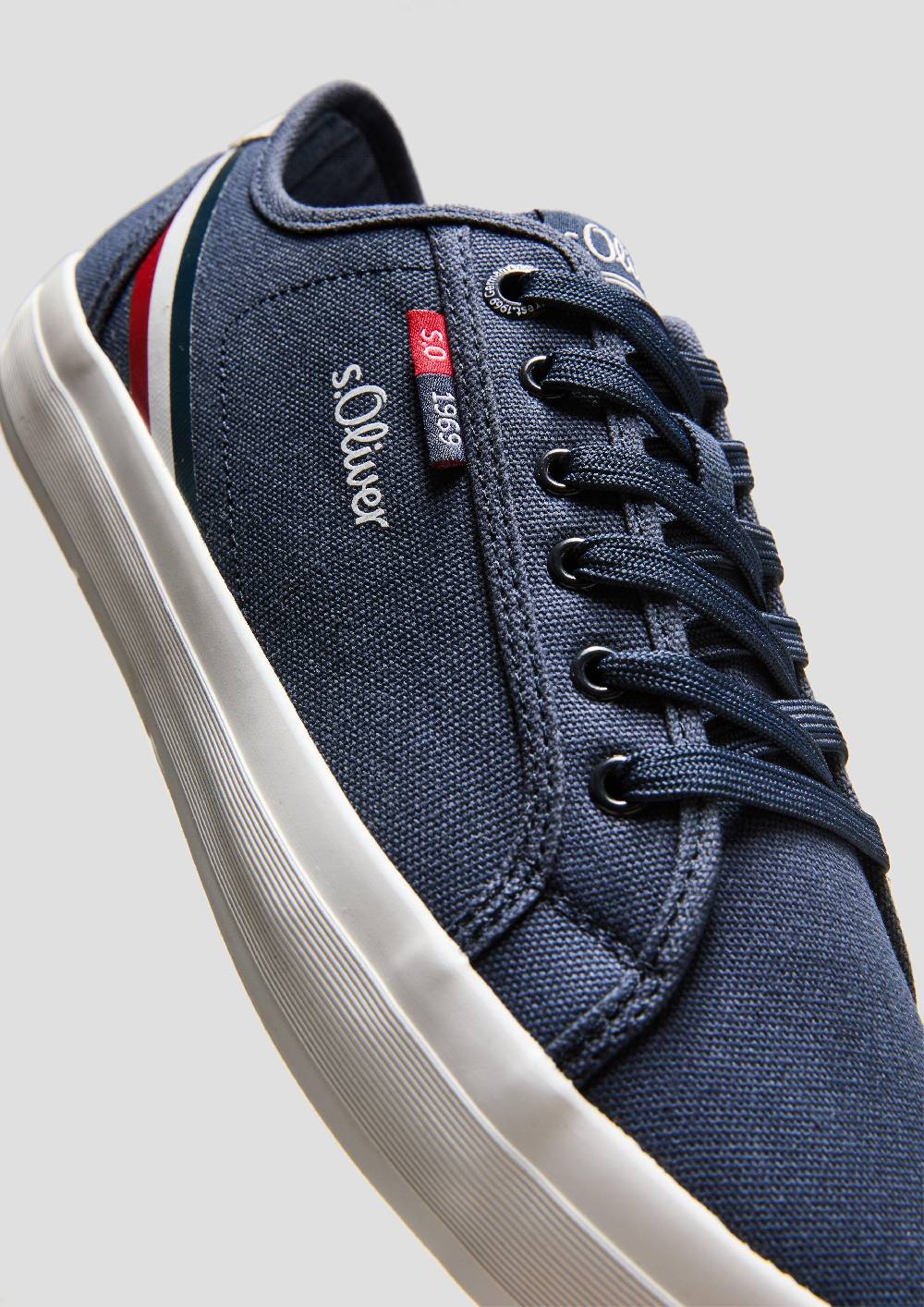 S.Oliver Sneaker mit Kontrast-Details und Logo Sonderangebot der Fabrik