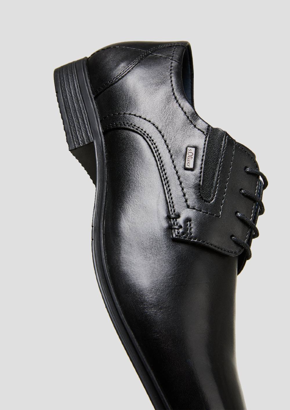 S.Oliver Echtleder-Schnürer mit Gummizug-Detail Black Friday Preise