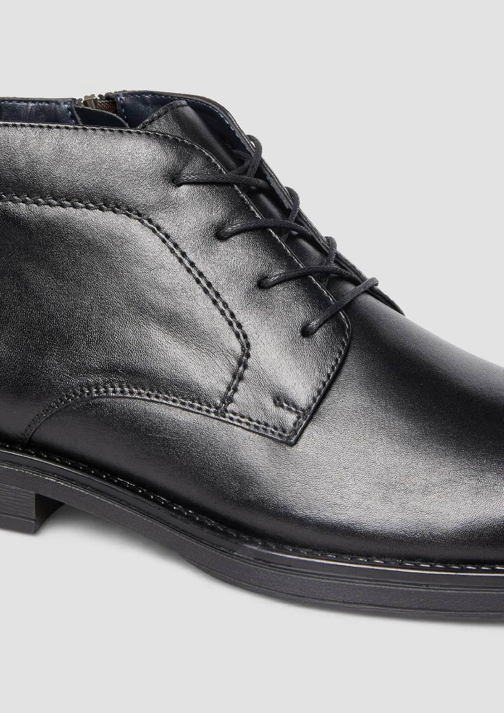 S.Oliver Stiefel aus Leder im Angebot