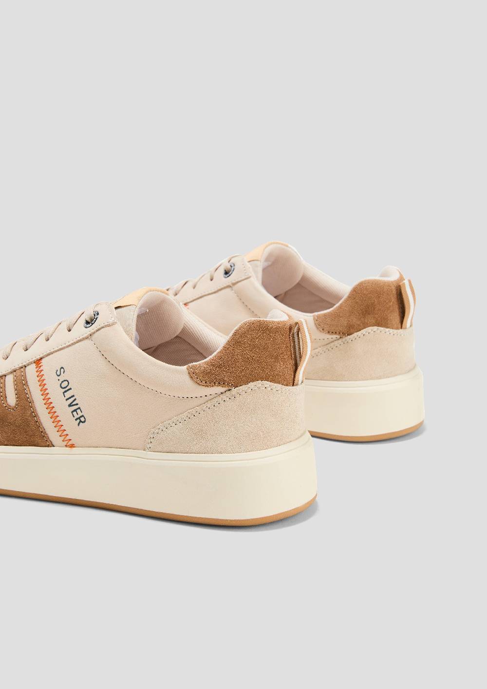 S.Oliver Sneaker aus Leder mit Logo-Detail Begrenztes Angebot