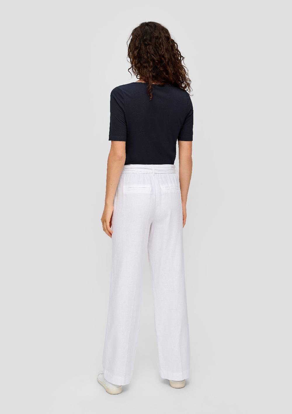 S.Oliver Elastisches Jersey-Shirt mit U-Ausschnitt Lagerräumung