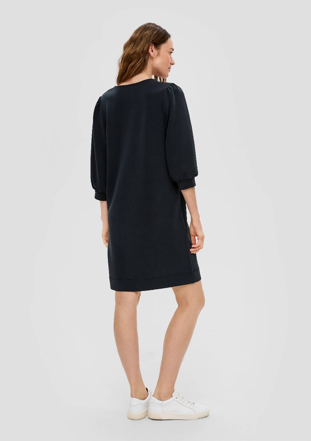 S.Oliver Softshell-Kleid mit V-Ausschnitt Fabrikladen