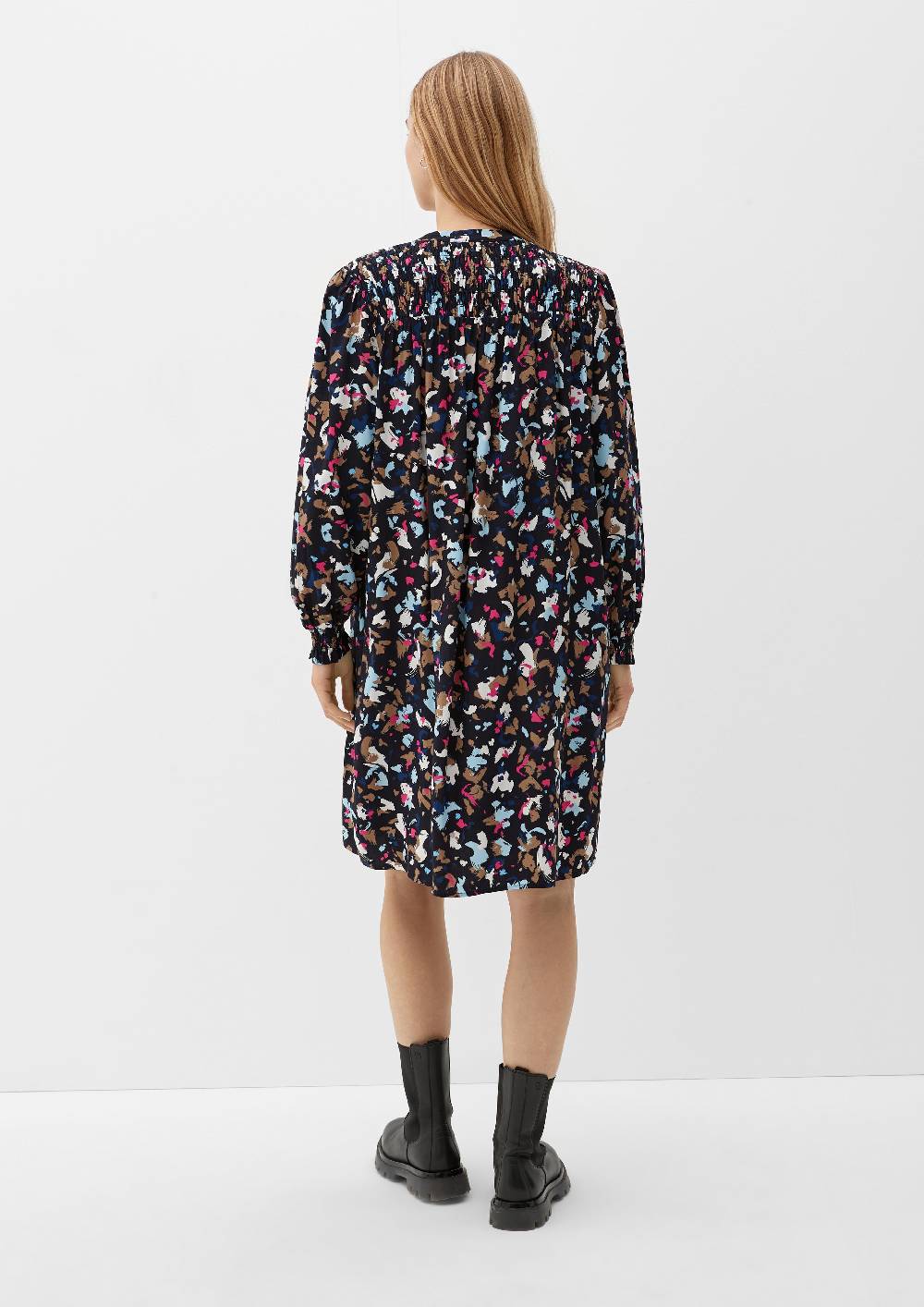 S.Oliver Viskosekleid mit Smok-Details Kauf eins, bekomm eins gratis