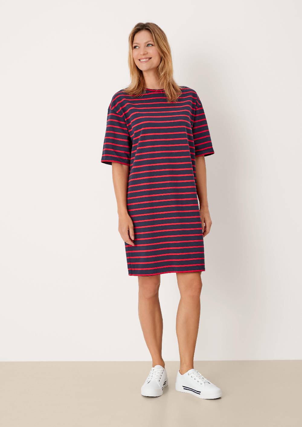 S.Oliver Sweatkleid mit Streifen Vierteljährliche Förderung
