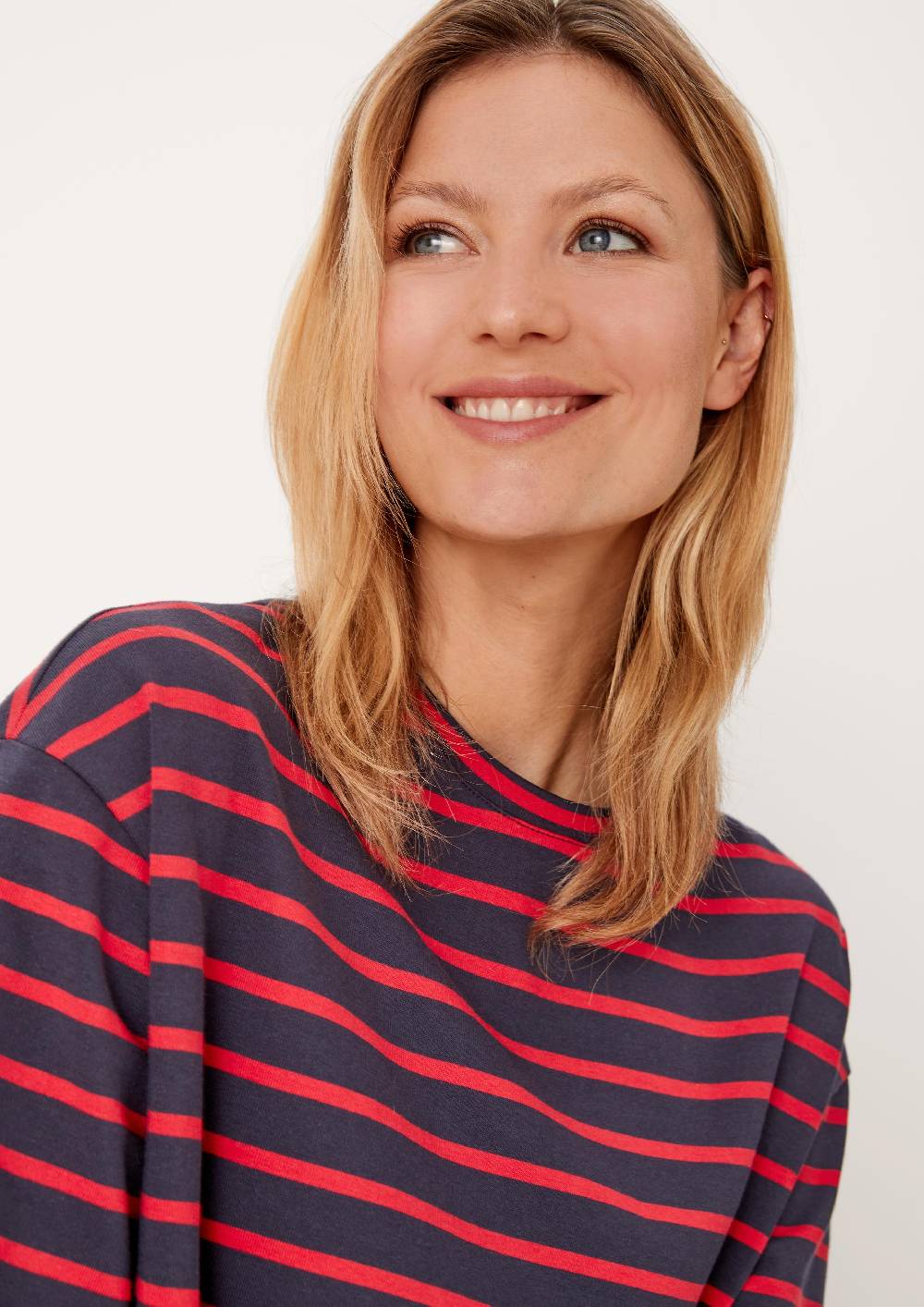 S.Oliver Sweatkleid mit Streifen Vierteljährliche Förderung