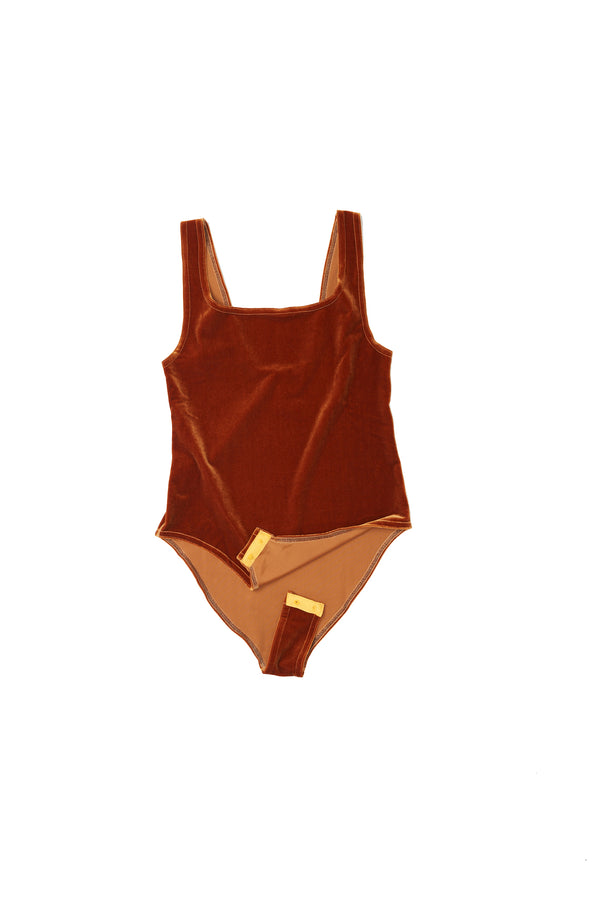 Simone Wild Velvet Body Diva 2025