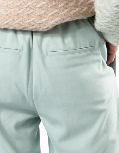 SECOND FEMALE Hose im geraden Schnitt Rabatte dieses Monats